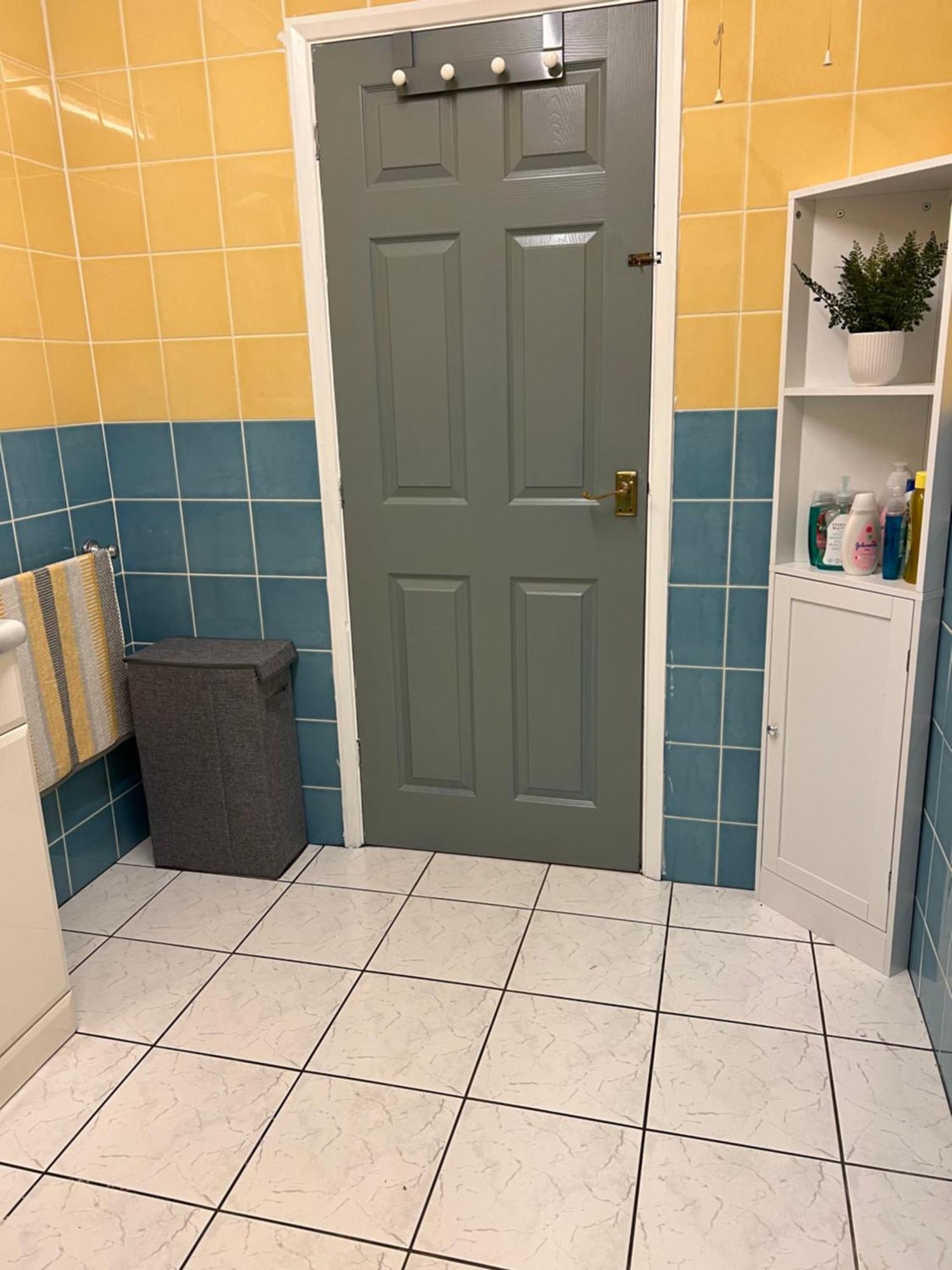 Double Room At The Bungalow With Shared Shower Room Kettering Exterior foto